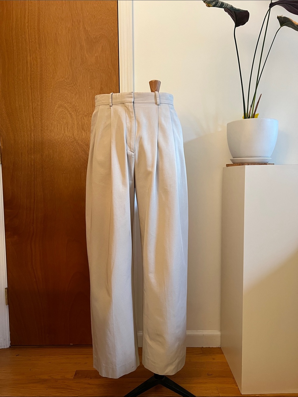 Womens COS Wide-Leg Pleated Pants
